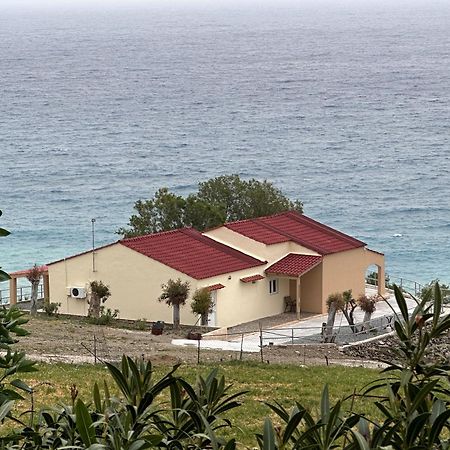 Sfinias Apartments Kali Limenes Exterior photo
