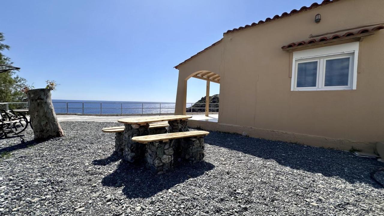 Sfinias Apartments Kali Limenes Exterior photo