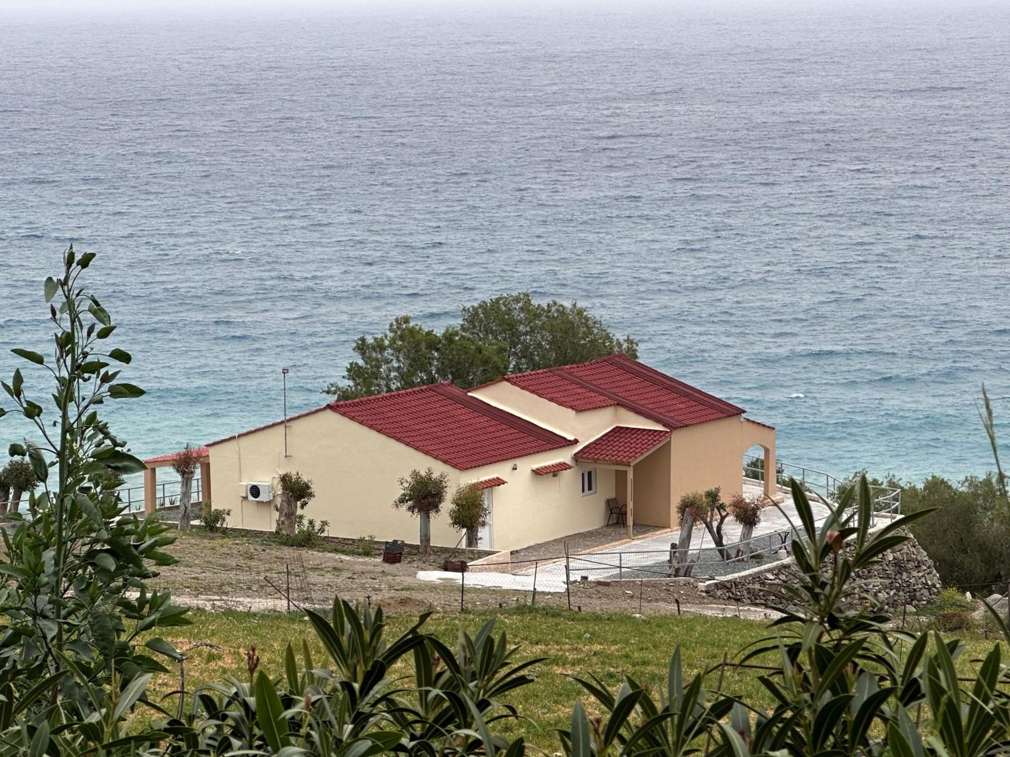 Sfinias Apartments Kali Limenes Exterior photo