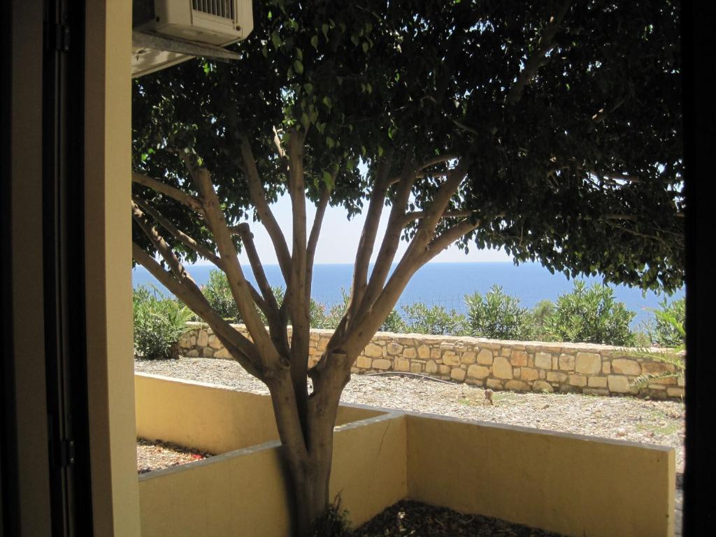 Sfinias Apartments Kali Limenes Room photo