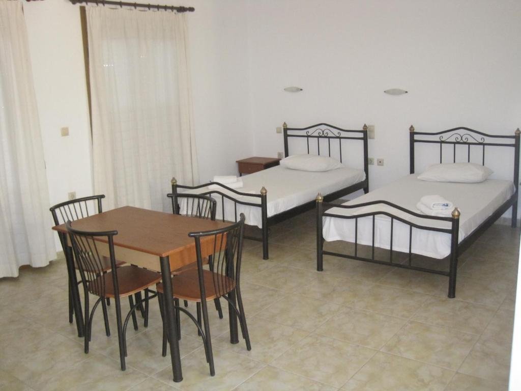 Sfinias Apartments Kali Limenes Room photo