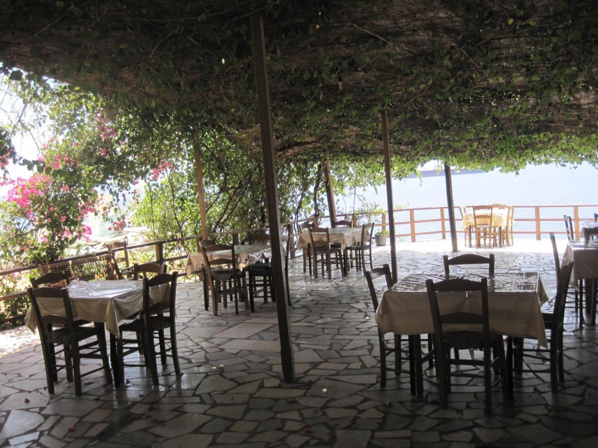 Sfinias Apartments Kali Limenes Exterior photo